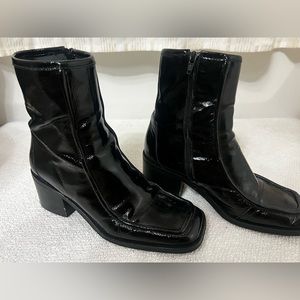 Jonak Paris Heeled Black Leather Boots With Square Toe